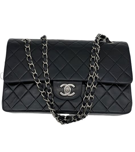 borsa nera finta chanel|moda Chanel borse.